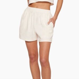 Set Active Easy Shorts in Blanc
